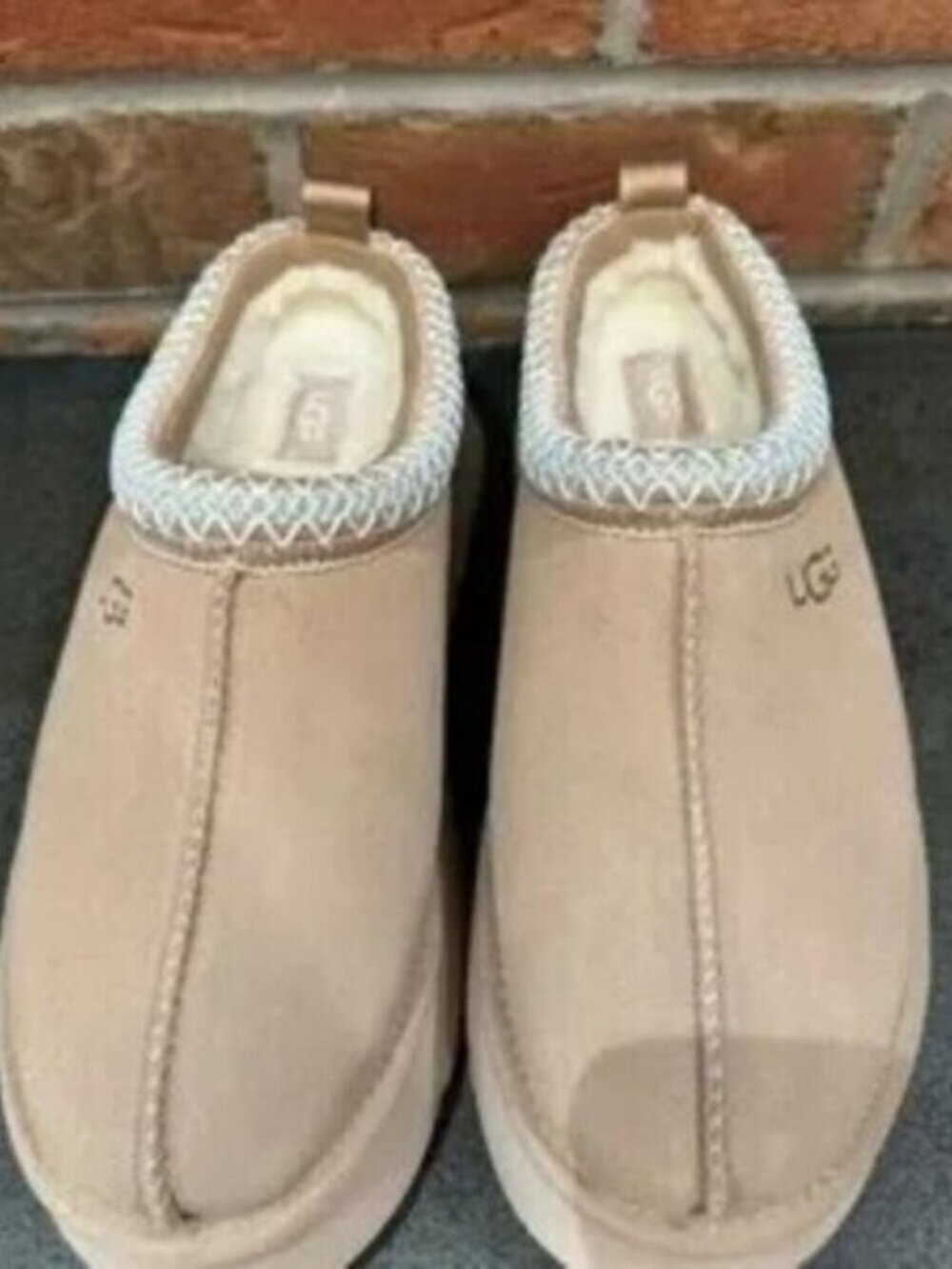 UGG Tazz Slipper Sand